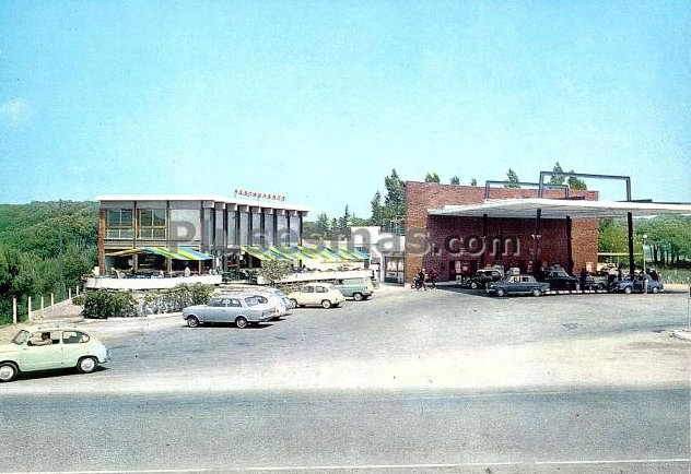 Imatge histrica de la zona comercial de La Pava a Gav Mar (en la banda muntanya de l'autovia de Castelldefels)